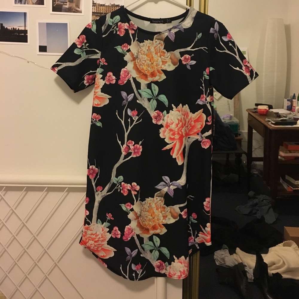 Boohoo flower printed shift dress
